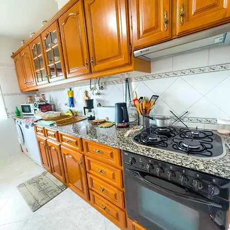 Superhost Garden View Double Near Lisbon And Beaches Privat bolig