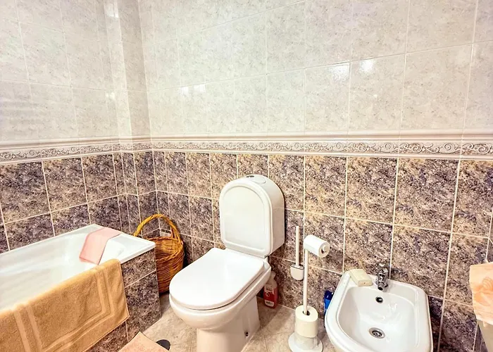 Privatunterkunft Garden View Ample Double Good Natural Light Superhost Corroios